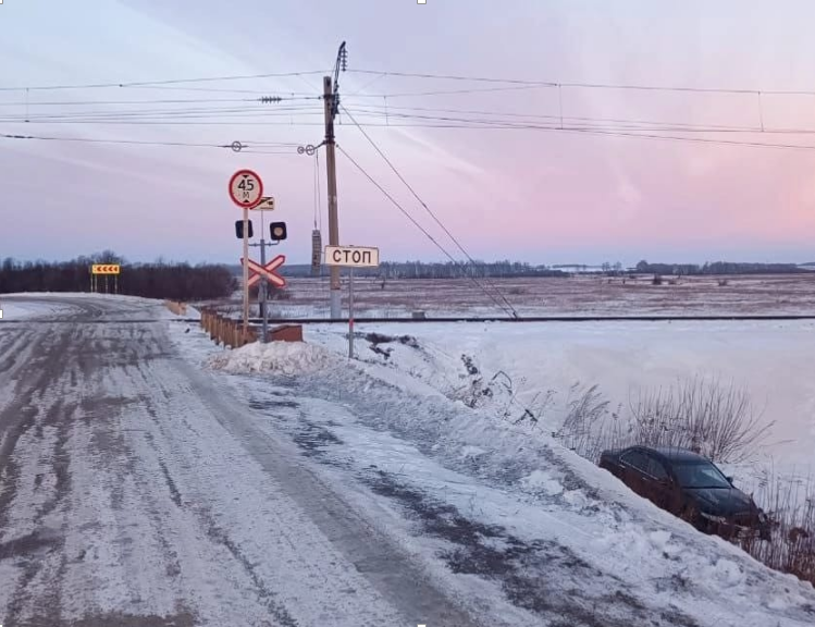 ДТП на железнодорожном переезде.