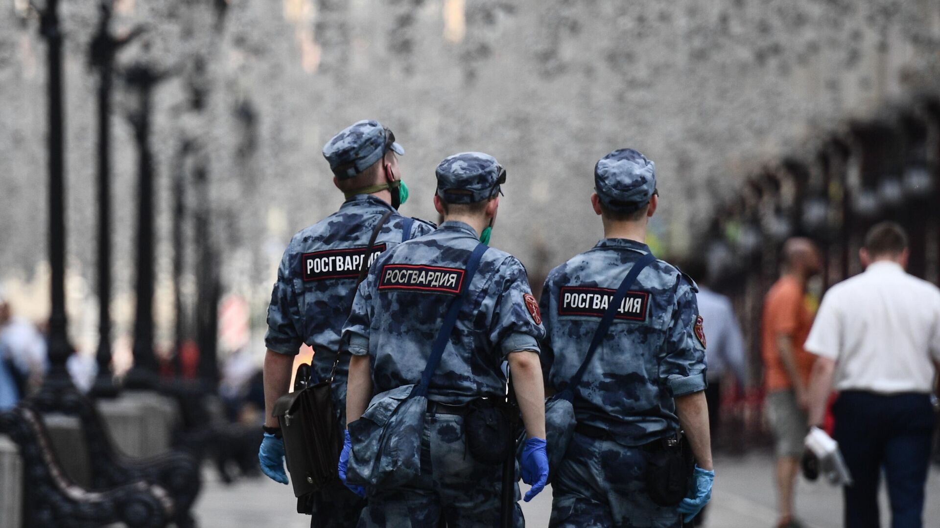 Ha службу в Главное управление войск национальной гвардии требуются граждане РФ.