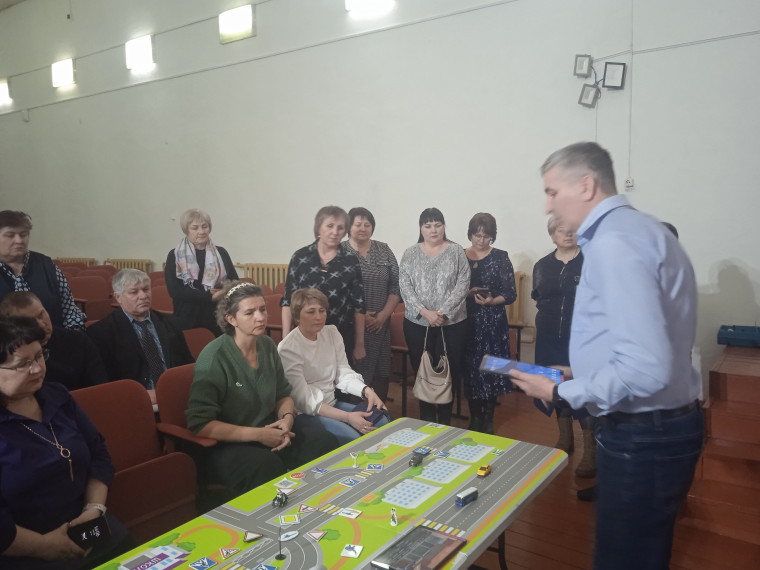 Педагоги Уярского и Партизанского районов приняли участие в семинаре-практикуме. Педагоги Уярского и Партизанского районов приняли участие в семинаре-практикуме.